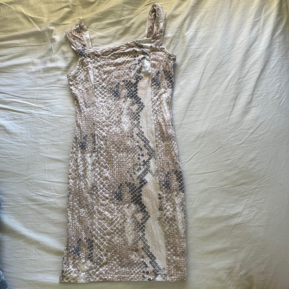 Guess Dress snake nude color